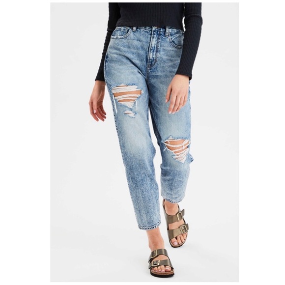 American Eagle Outfitters Denim - Curvy Mom Jean